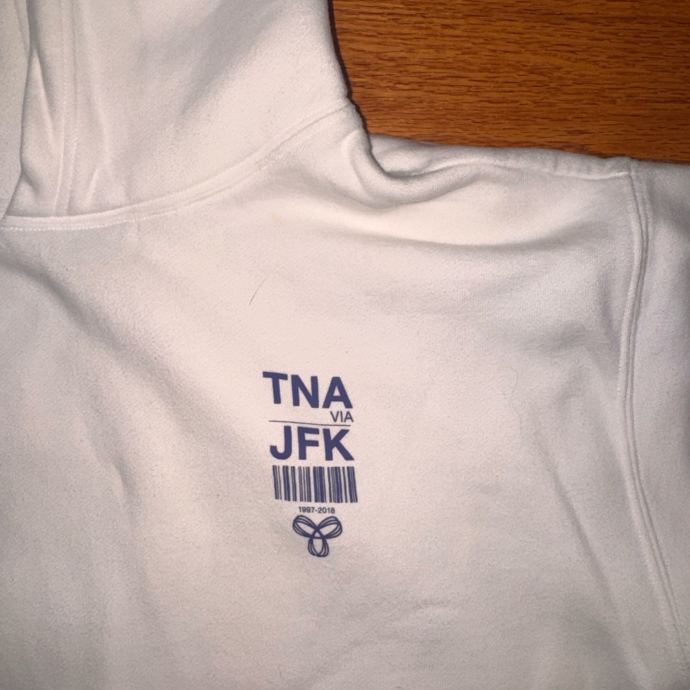🍎TNA White Pullover Hoodie with Subtle Logo Trim - Picture 4 of 4